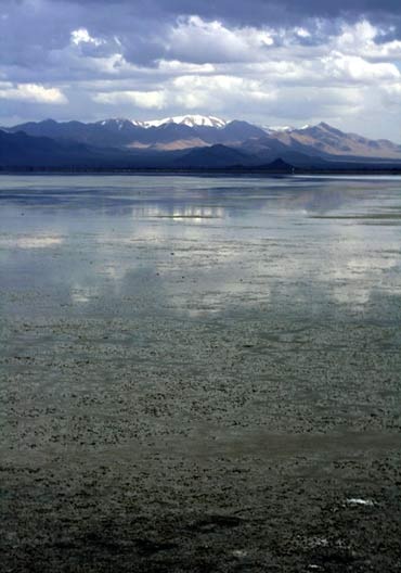 دریاچه میقان
