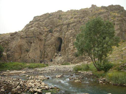 سراب و غار گاماسیاب – نهاوند