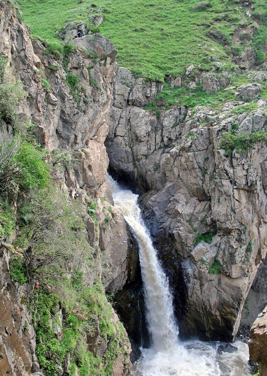آبشار گور گور -نیر