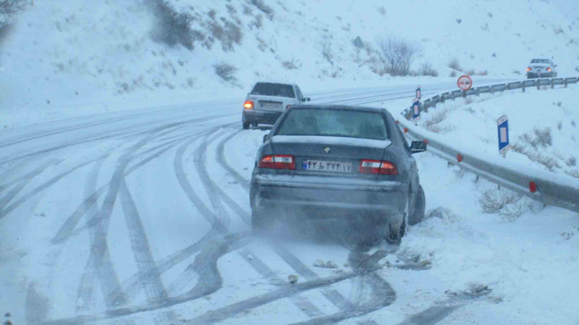 توصیه هایی برای رانندگی در برف و باران