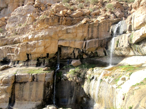 آبشار دره آبشتا – نراق