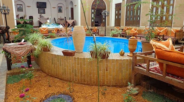 هتل سنتی رز یزد4