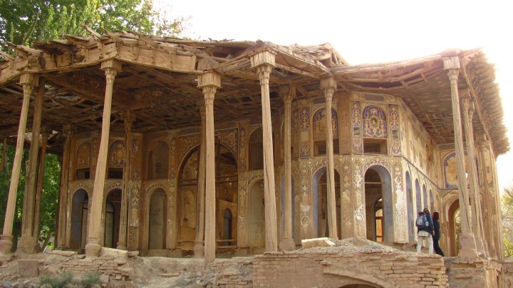 کاخ سرهنگ آباد- اصفهان