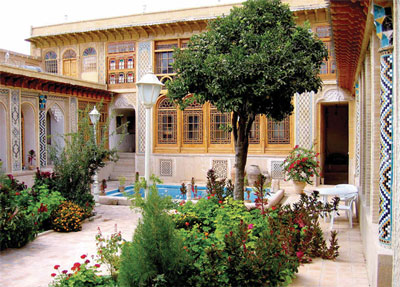 عمارت فروغ الملک (موزه هنر مشگین فام )- شیراز