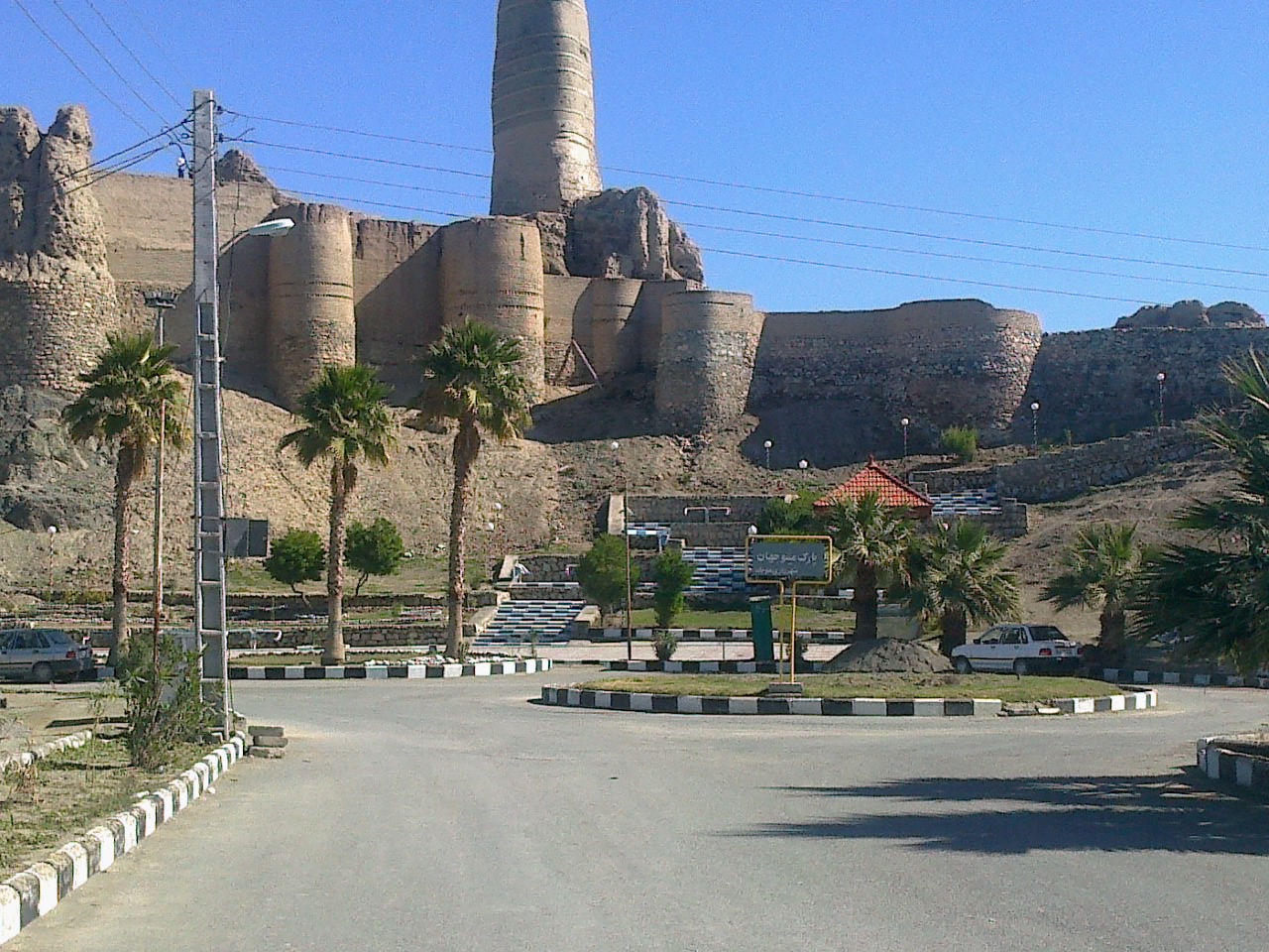 قلعه منوجان ،کرمان