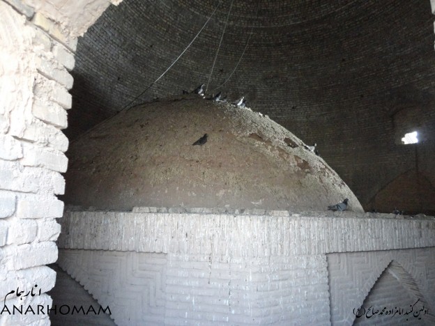 گنبد قدیمی و ۸۰۰ ساله امامزاده محمدصالح (ع) انار