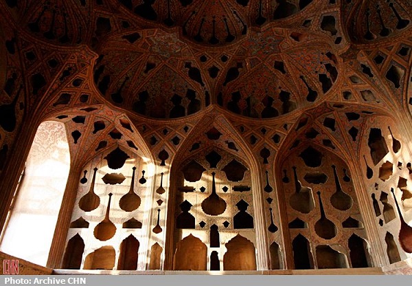 اصفهان، نصف جهان 9