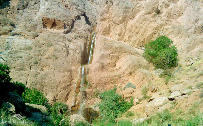 آبشار ايزي،اسفراين