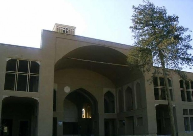 باغ علی نقی خان – تفت